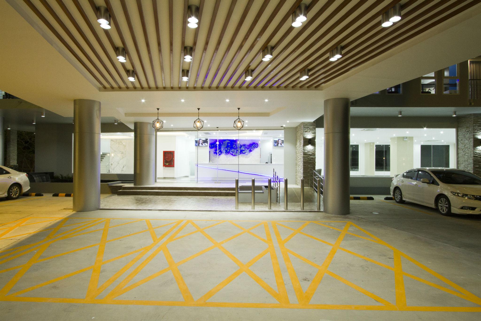 Anna-Nava Pakkret Hotel Нонтхабури Экстерьер фото