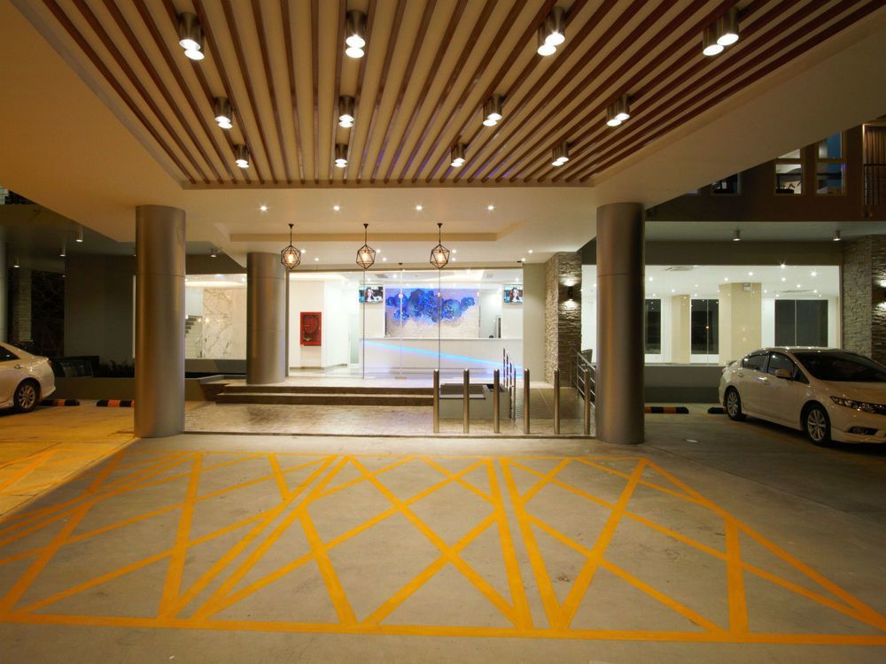 Anna-Nava Pakkret Hotel Нонтхабури Экстерьер фото